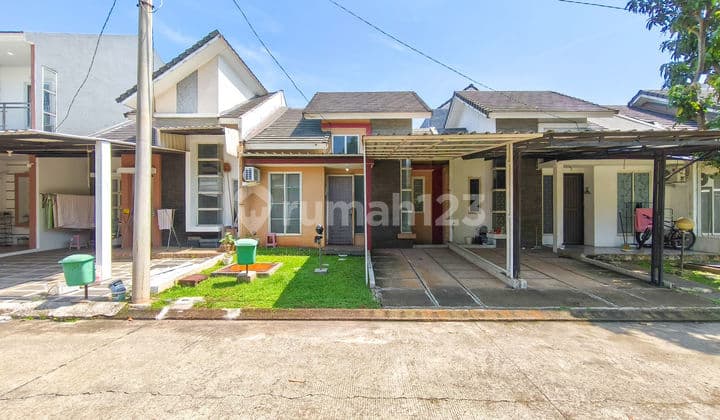 Rumah Hadap Selatan 10 Menit ke Gerbang Tol Bsd Barat 1 SHM J-37933