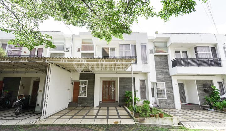 Rumah 2 Lantai SHM 14 Menit ke Pintu Tol Jati Asih 2 Dibantu KPR J46505