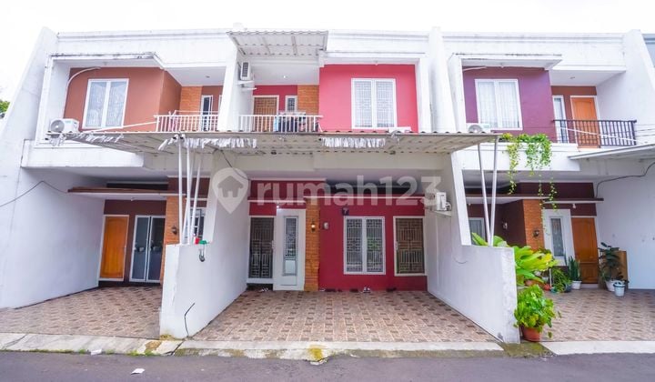 Rumah Siap Huni 15 Menit ke Terminal Depok LT 100 Hadap Utara J42433