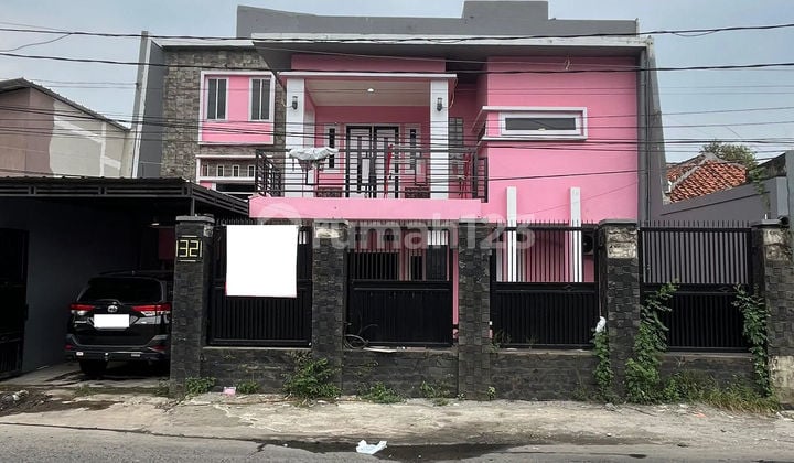 Spacious House with SHM, 15 Minutes to Margonda Toll Gate, Flood-Free J43732