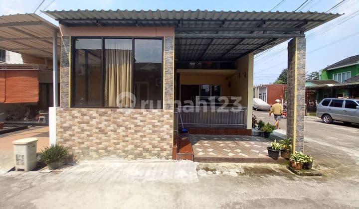 Rumah Minimalis Hook 14 Menit ke Stasiun Depok Baru Siap Huni J34850