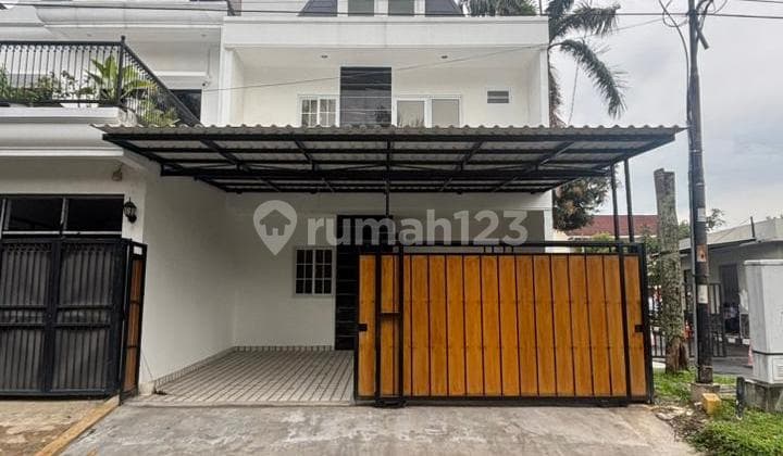 Dijual Rumah Siap Huni 2 Lantai di Melati Mas