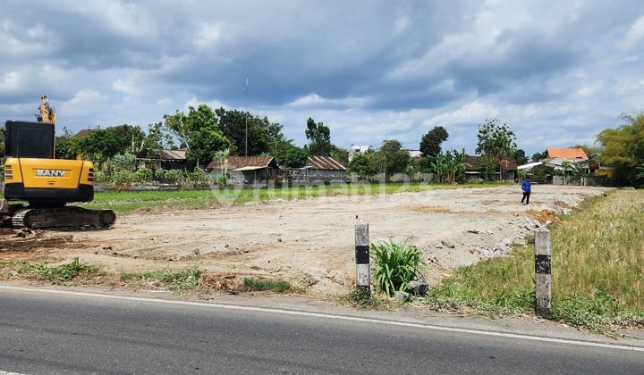 Sleman Land, Godean Road Near Tugu Jogja