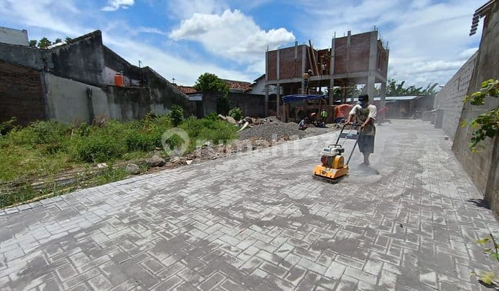 Tanah Banyuraden Belakang Kampus Universitas Achmad Yani Jogja