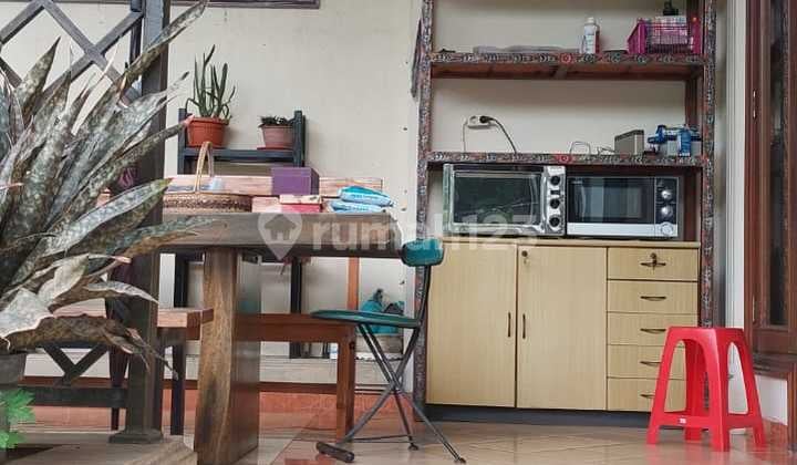 Rumah Mewah Taman Palem Luas Tanah 810m2 2 1 2 Lantai 5 Kamar Tidur Siap Huni Semi Furnished Ada Kolam Renang