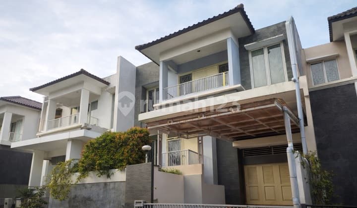 Rumah 2 LT di Graha Candigolf Semarang