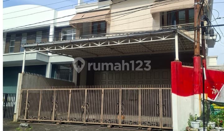 Ruko Bagus di Ki Mangunsarkoro Semarang Tengah