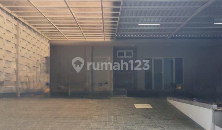 Rumah Dan Tempat Usaha Di Sultan Agung Semarang