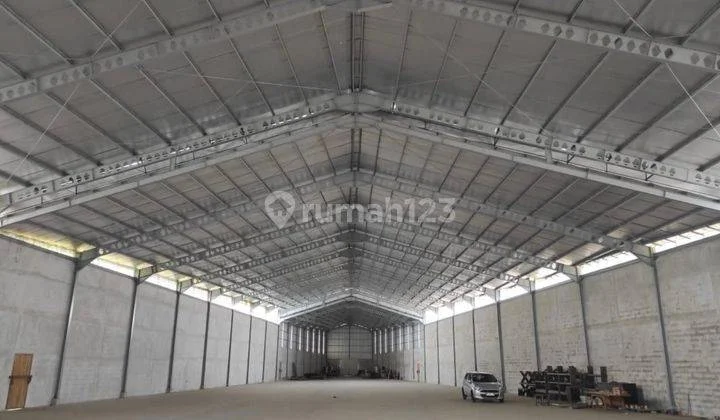 Warehouse Ready for Use with Container Access in Kendal, Central Java Warehouse Ready for Use with Container Access in Kendal, Central Java