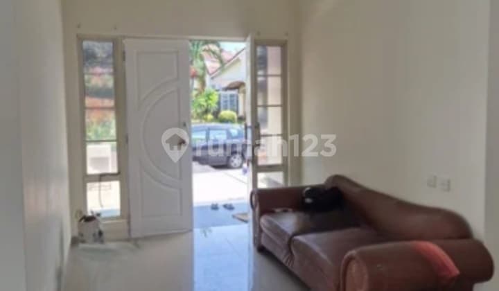 Rumah Baru Bebas Banjir Di Graha Padma Semarang