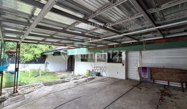 Rumah Tua Hitung Tanah Lokasi Dekat RS Di Pulomas Barat S8531