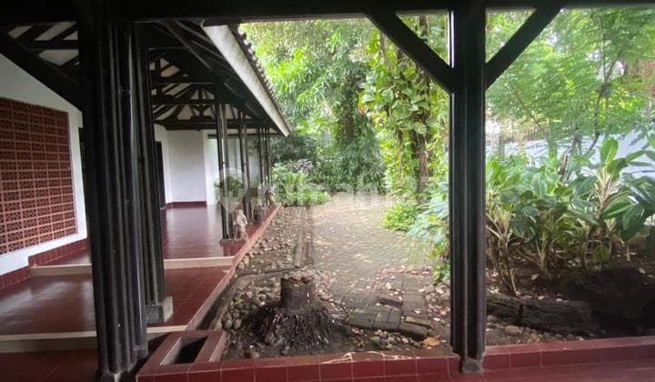 Newly Renovated Ready-to-Occupy House in Kebayoran Baru - 40 M Negotiable, ENDH