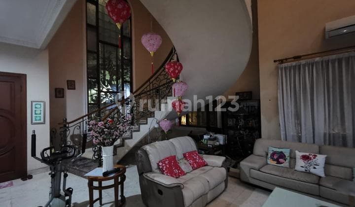 Dijual Rumah Mewah 2.5 Lantai Ada Kolam Renang Di Citra 3