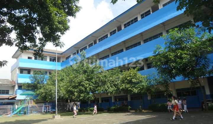 Dijual Cepat Sekolah Katholik 4 Lantai Di Cengkareng