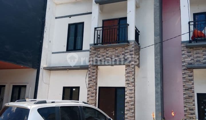 Rumah 2 Lantai Strategis Di Karawaci Tangerang