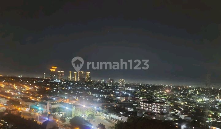 Dijual Apartemen Paramount Skyline.