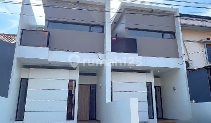 Dijual Rumah Rendeng di Tki 3 Blok D1