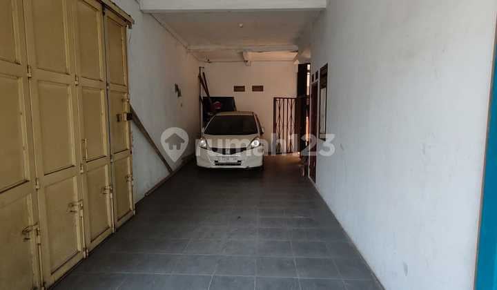 Disewakan Ruko + Rumah Siap Pakai Rajawali Barat untuk Usaha dan Kantor Ref.05297