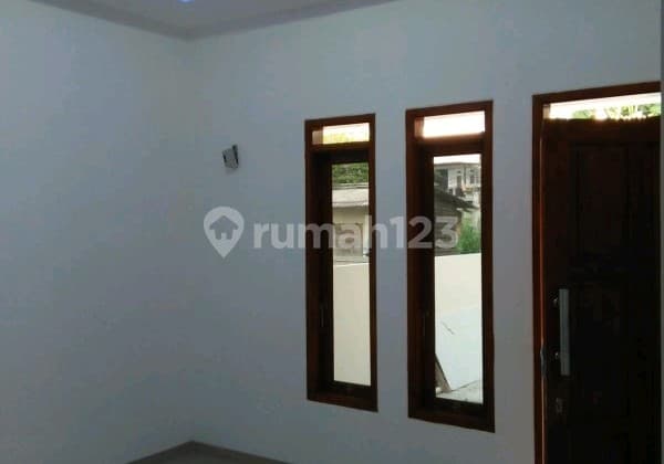Rumah Baru Semi Furnished Dekat Kampus Upi Cibiru Bandung Ref.05353