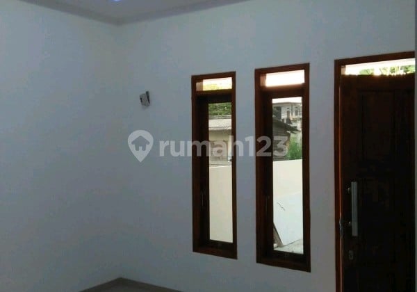 Rumah Baru Semi Furnished Dekat Kampus Upi Cibiru Bandung Ref.05353
