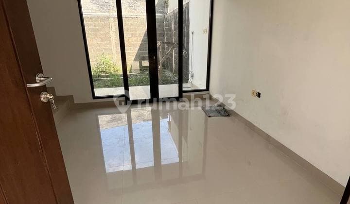 Down Payment 5% 2-Story House in Arcamanik, Cisaranten Kulon, Installments Starting from 5 Million