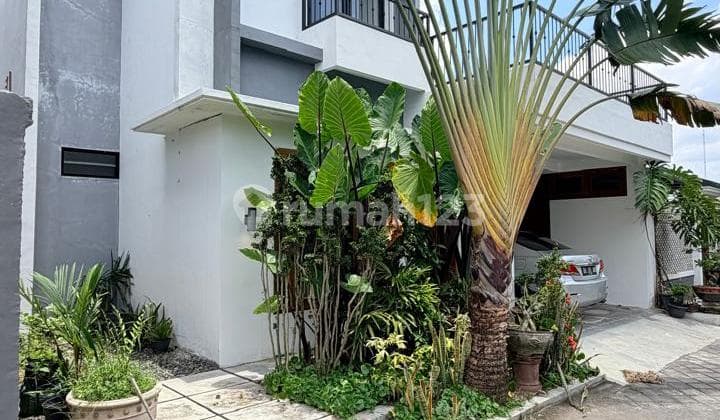 Rumah Private Pool & Joglo Dalam Perumahan di Wedomartani Ngemplak Sleman Dekat Budi Mulia