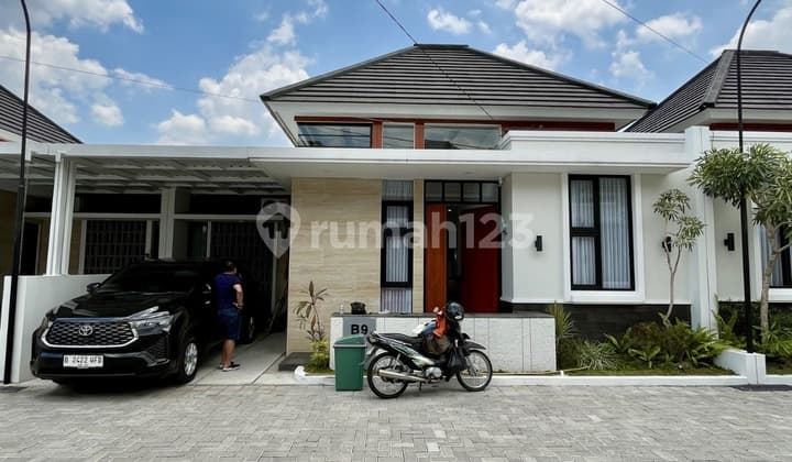 Rumah Full Furniture Dalam Perumahan Di Jl Tajem Wedomartani Dekat Sekolah Budi Mulia