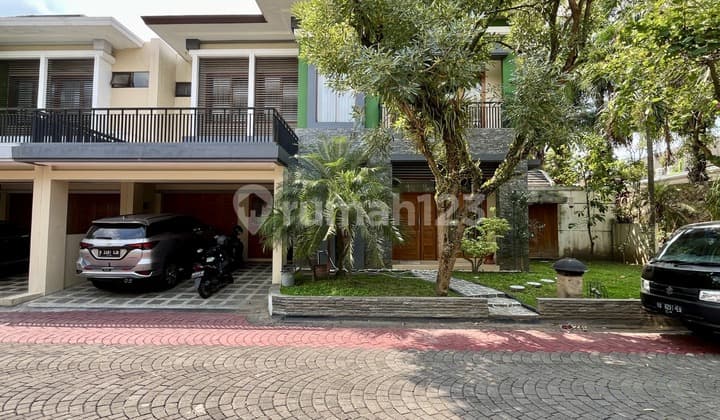 Rumah Mewah Dalam Perumahan Elit Taman Palagan Asriluas Ta