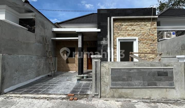 Rumah Cantik Modern Istimewa Dalam Cluster Di Jalan Kaliurang Km 12 Ngaglik