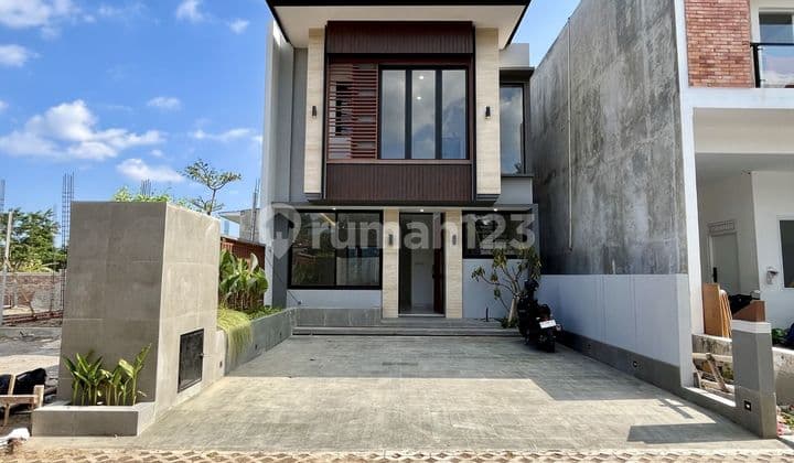 New Luxury House on Jl Kaliurang Km 9 Inside a Cluster