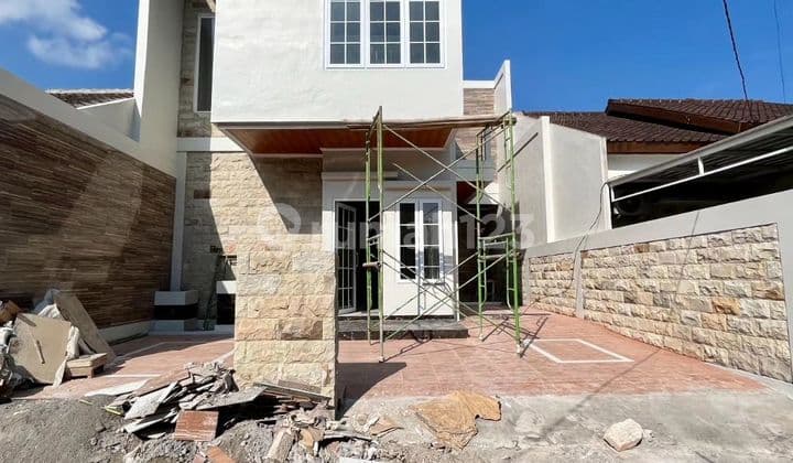 Dijual Rumah MURah2 Lantai Nyaman dan Tenang Jalan Palagan Kilometer 10 di Jalan palagan km 10 Rumah 2 Lantai SHM Baru