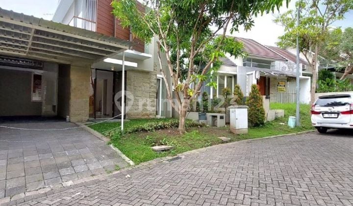 JUAL CEPAT DIBAWAH HARGA PASAR!
RUMAH LUX MEWAH 2 LANTAI DENGAN HARGA MURAH DI KAWASAN ELITE CITRA GRAND MUTIARA JALAN WATES KM 9 SEDAYU 2 Lantai Rumah SHM Bagus