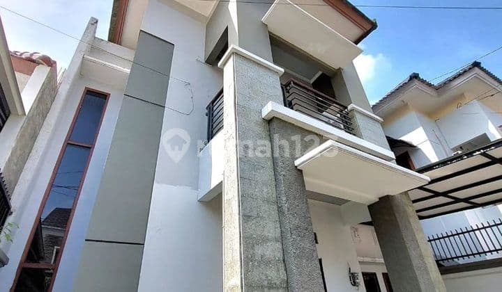 MEWAH MURAH
MEWAH MURAH
MEWAH MURAH
RUMAH MEWAH 2 LANTAI FULL FURNISHED DI KAWASAN PREMIUM DEKAT KE KAMPUS UGM DAN AL AZHAR Bagus Rumah SHM Utara Bagus SHM Rumah