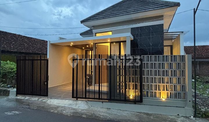 New Modern Aesthetic Limasan House in Sidokerto Purwomartani Kalasan Sleman Near Sambisari Temple