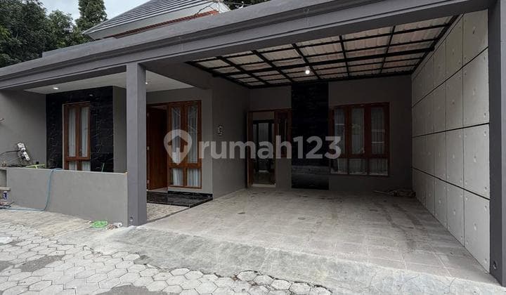 Furnishedrumah Mewah Limasan Modern Harga Murah Dalam Cluster di Pucangan Jalan Kaliurang Km 13 Ngemplak Slem