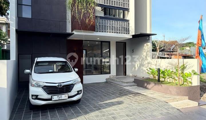 Rumah Mewah Modern 2 Lantai Smart Home di Wedomartani Ngemplak Sleman Dekat Jogjabay