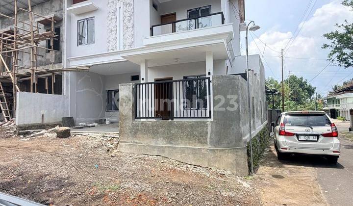 Termurah 2 Lantai Cuma 700 Jutaan‼️Rumah Baru Mewah 2 Lantai Modern - Harga Murah di Margoluwih Sayegan Sleman Dekat Pasar Godean dan Rs. Athurottersedia 3 Unit Aja: