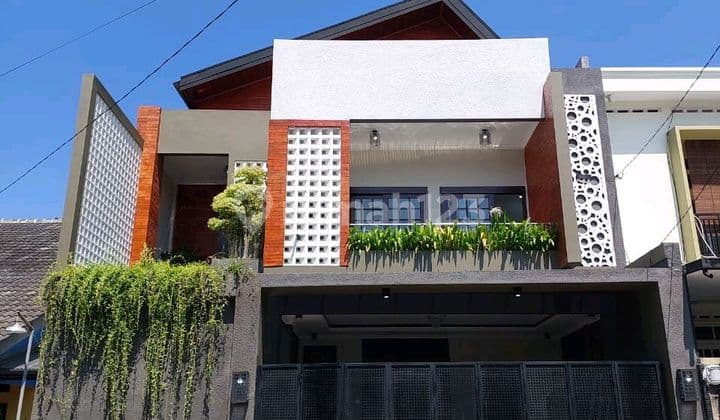 Rumah 3 Lantai Eksklusif Lokasinya Strategis Di Wedomartani