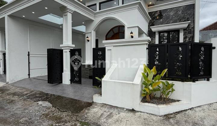 Istimewa Bangettata Ruang Lega‼️rumah Mewah Klasik Modern - Berkualitas Premium Di Jalan Kaliurang Km. 13 Sukoharjo Ngaglik Sleman