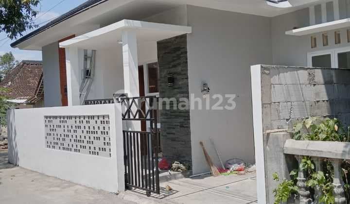 Beautiful New Minimalist House - Super Economical Price Hook in Tirtomartani, Kalasan, Sleman