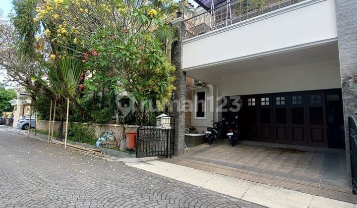 Rumah Mewah 2 Lantai Mediteran Lux dengan Kolam Renang Pribadi Dalam Perumahan Elite Casa Grande Maguwoharjo Depok Sleman Dekat Kampus Upn