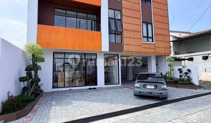 Modern Exclusive 3-Storey 25-Room Boarding House - Fully Furnished in Maguwoharjo, Depok, Sleman Near UPN Campus