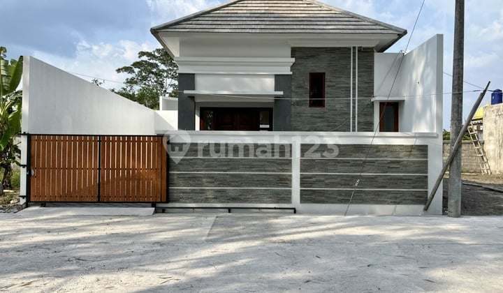 Rumah Baru Dalam Perumahan Dekat Jogja Bay Maguwoharjo Dan Pasar Stan