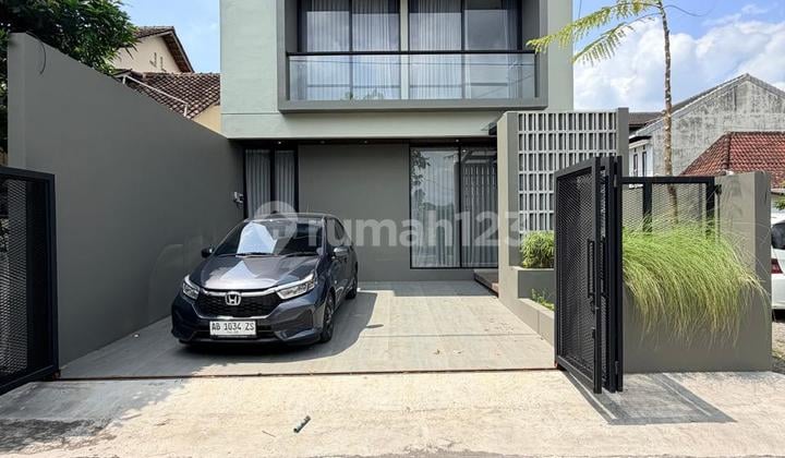 Beautiful Modern Industrial 2-Story Fully Furnished House on Jalan Kaliurang KM 9, Ngaglik, Sleman, Near Tengkleng Gajah and UGM