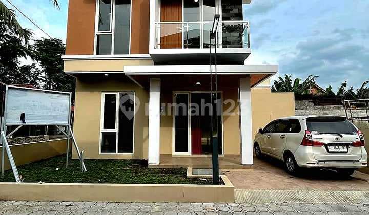 Luxurious 2-Story Special House with Comfortable Layout Near Prambanan Regional Hospital, Sleman, Move-In Ready
