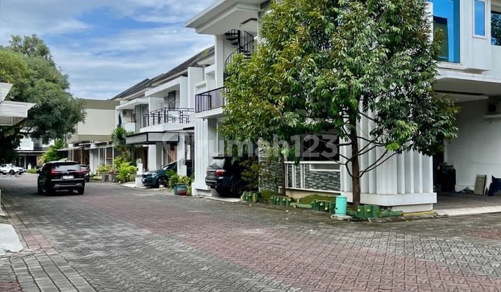 Rumah Mewah Dalam Perumahan Pondok Permai Kadipiro Dekat Malioboro Da
