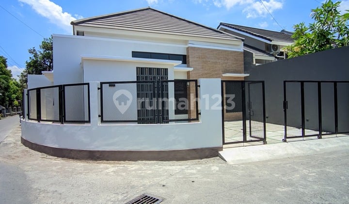 Rumah Baru di Jl. Godean KM 6.