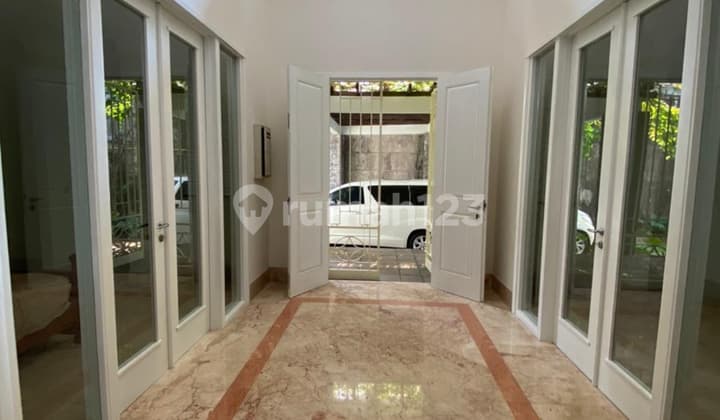 Cb113 Parkiran Luas Dan Ada Gazebo Rumah Di Menteng Ini Disewakan