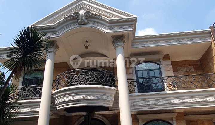 CB133 Premium Location House in Menteng For Sale and For Rent