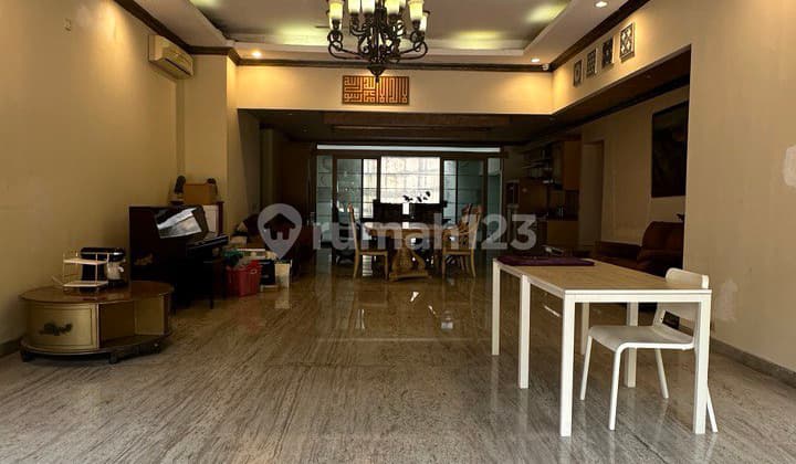 CB128 Rumah Sewa Dengan Kamar 8 Cocok Buat Kantor